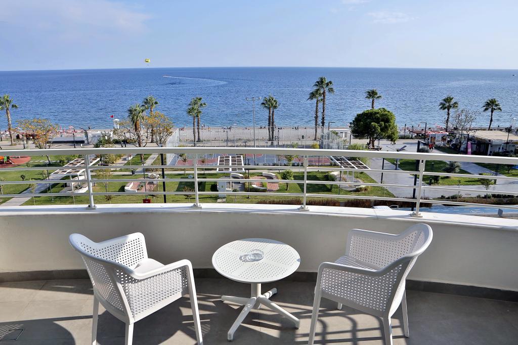 Reo Hotel & Spa