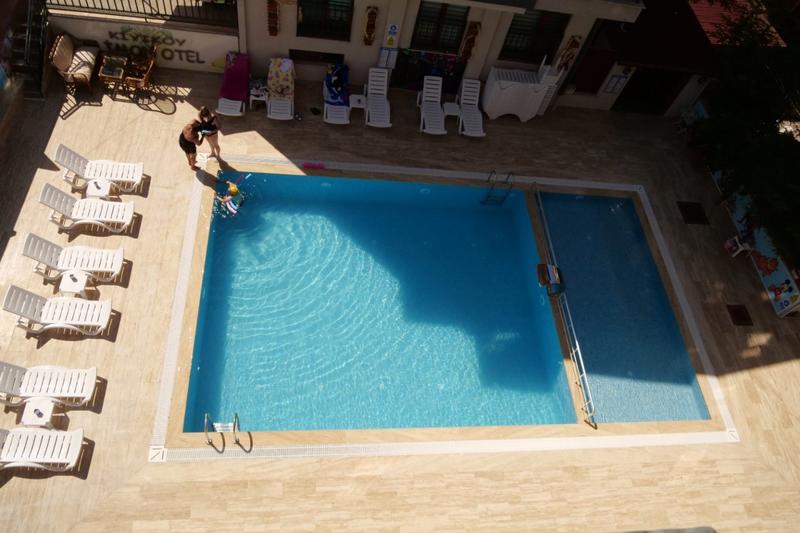 Limon Otel Kıyıköy