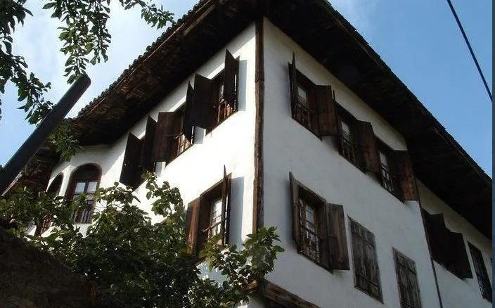 Tabağ Ahmet Bey Konağı