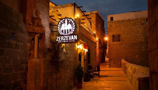 Zerzevan Hotel