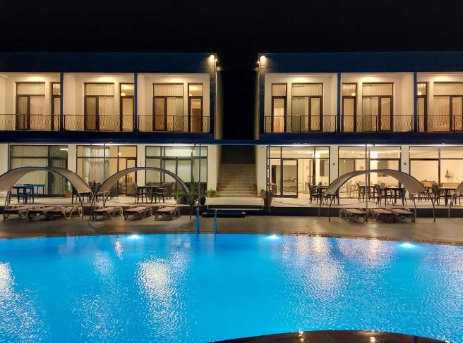 Assos Seyir Konaklari Otel (+10 Yetişkin Oteli)