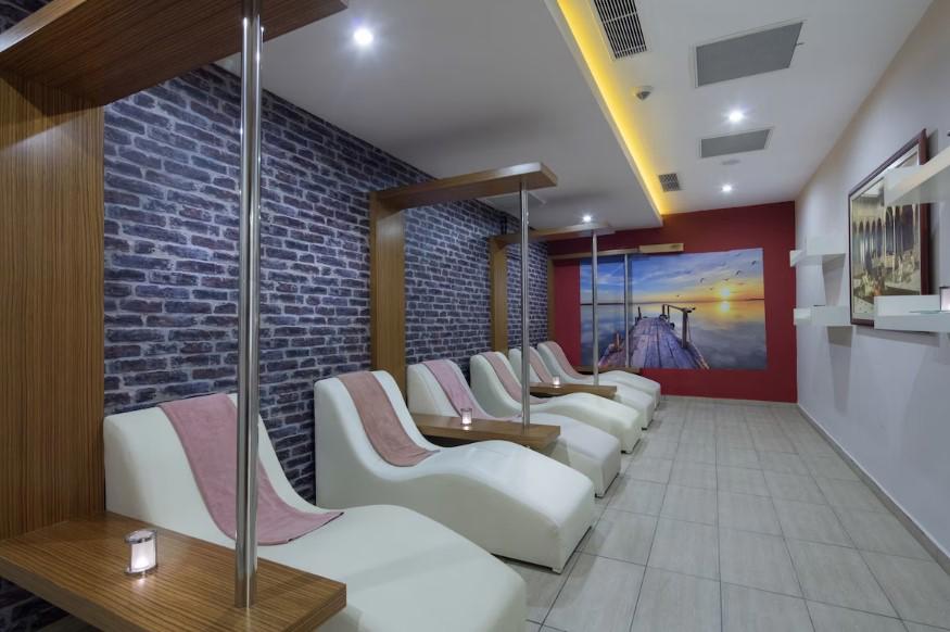 Trendy Palm Beach (Adults Only 16+)