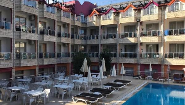 Mr. Crane Hotel