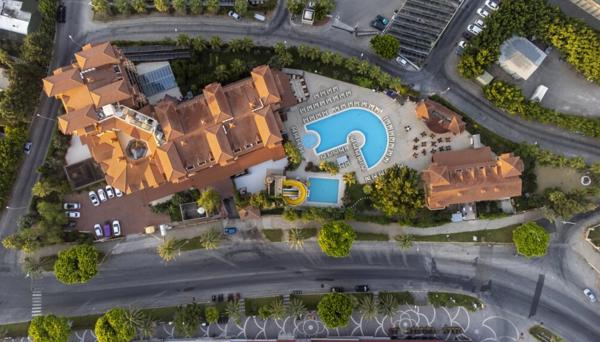 Villa Side Hotel