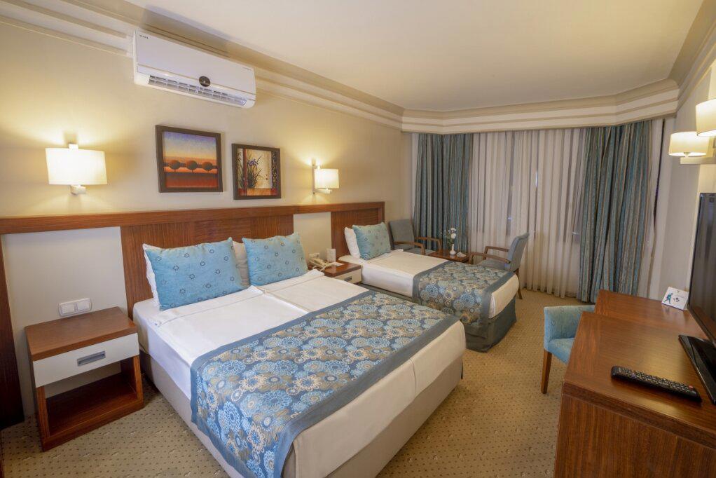 Villa Side Hotel