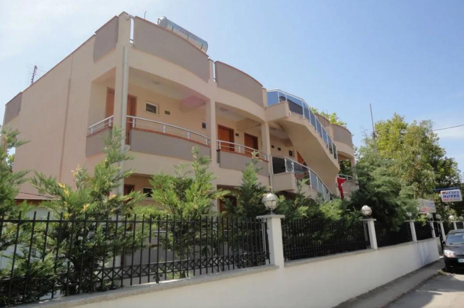 Güneş Motel Beach