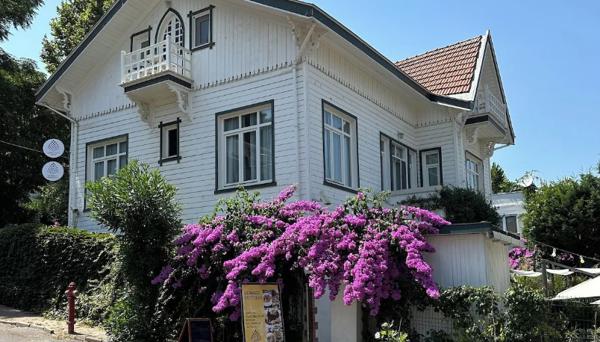 Sergüzeşt Otel