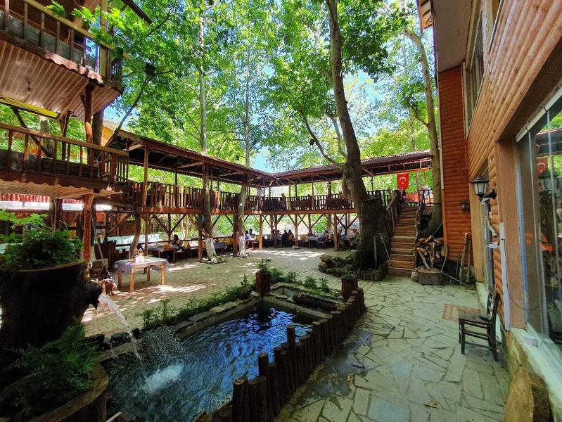 Kapuzbaşı Şahin Motel Restaurant