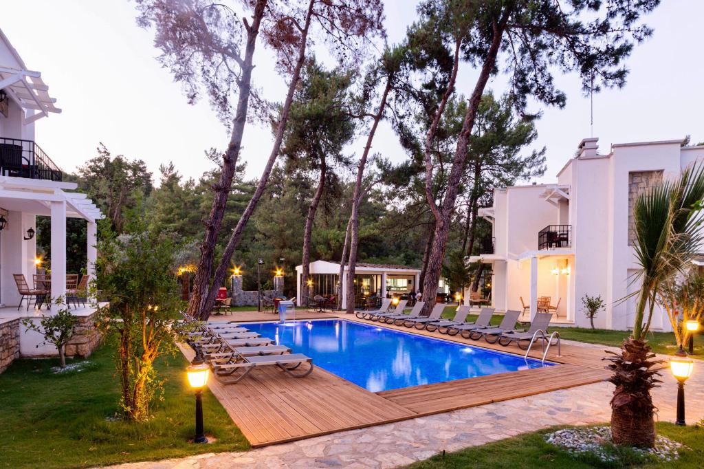 Secret Life Hotel