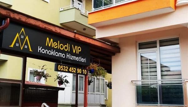 Melodi Vip Suit