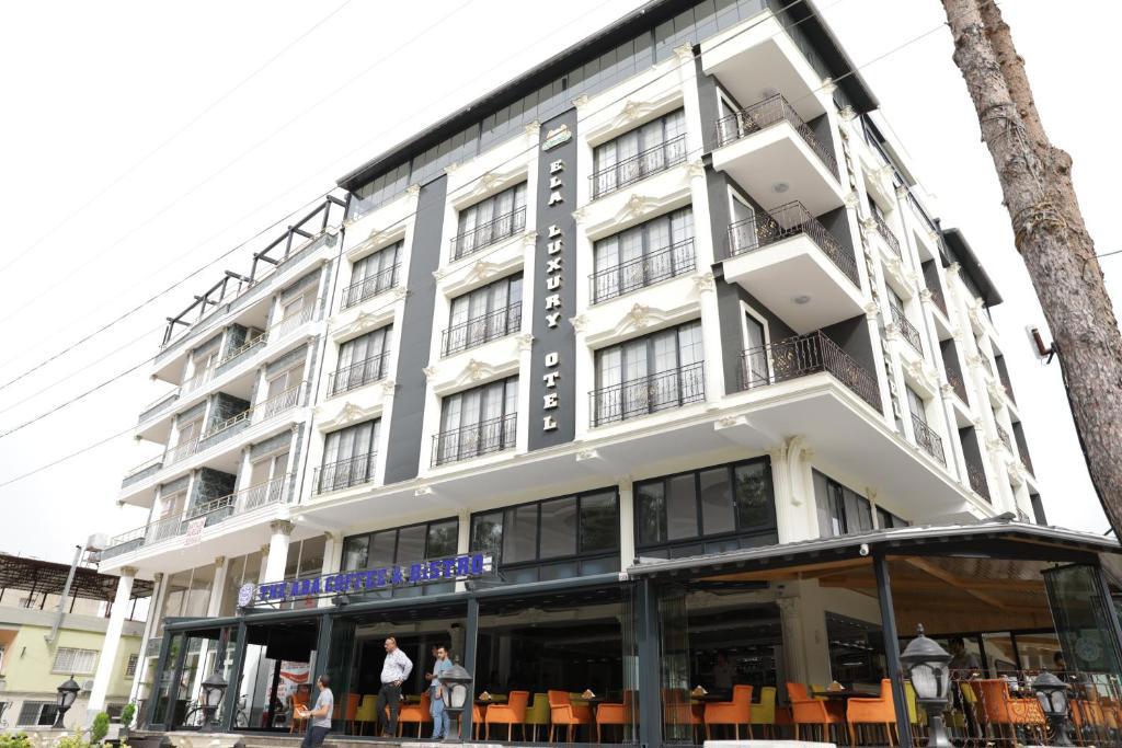 Elada Luxury Otel