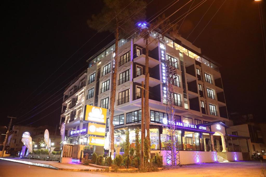 Elada Luxury Otel