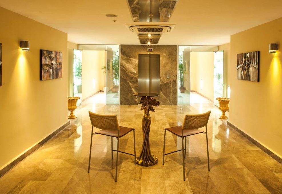 Boris Hotel