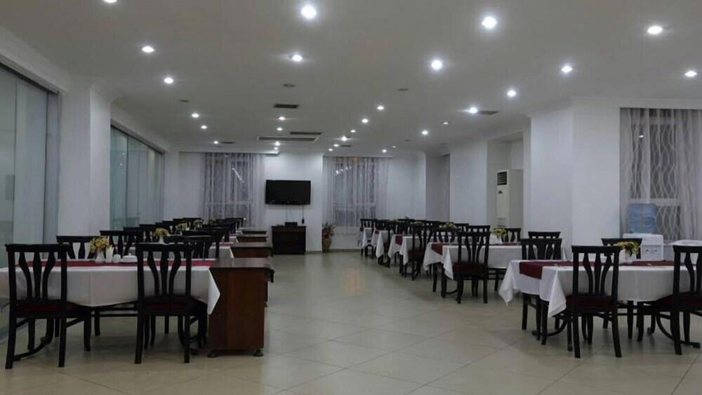 Avsar Hotel