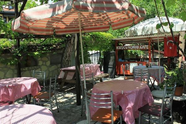 Kuscu Konak - Cafe Garden
