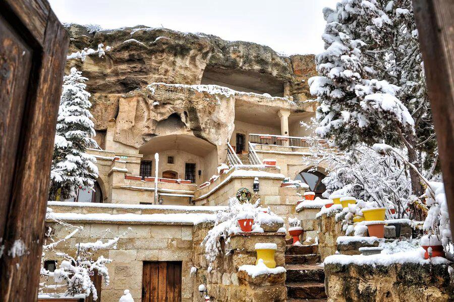 4 Oda Cave House