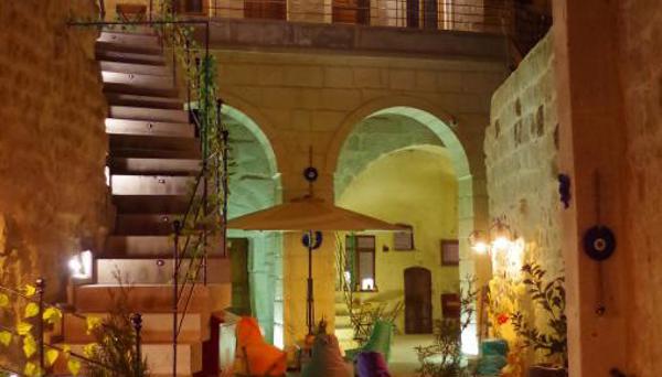 Feris Cave Hotel