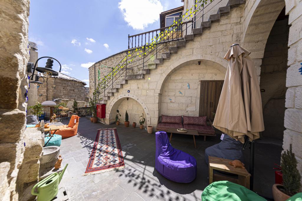 Feris Cave Hotel