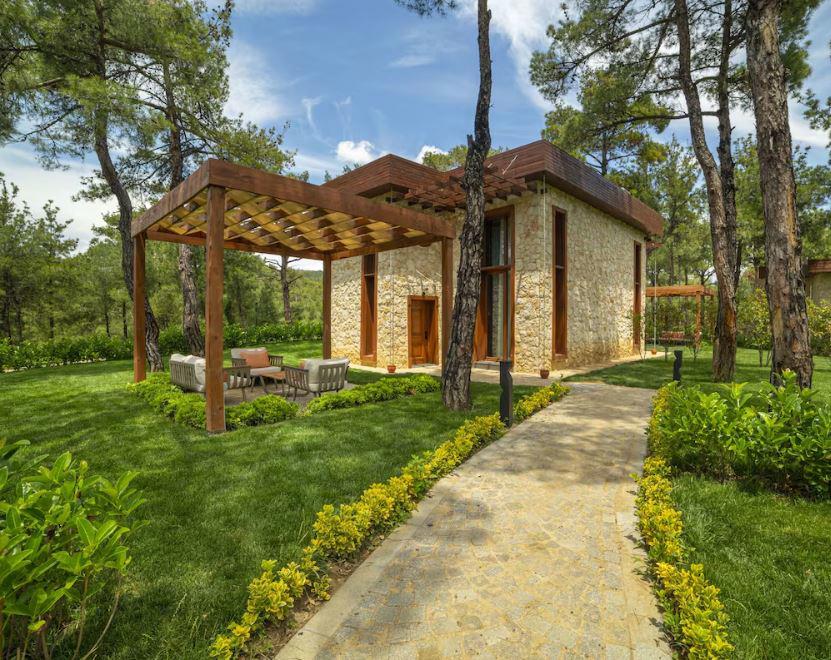 Marisstone Hotel Villa