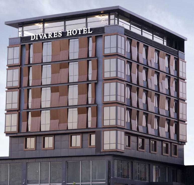 Divares Luxury Hotel