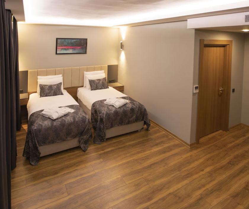 Divares Luxury Hotel