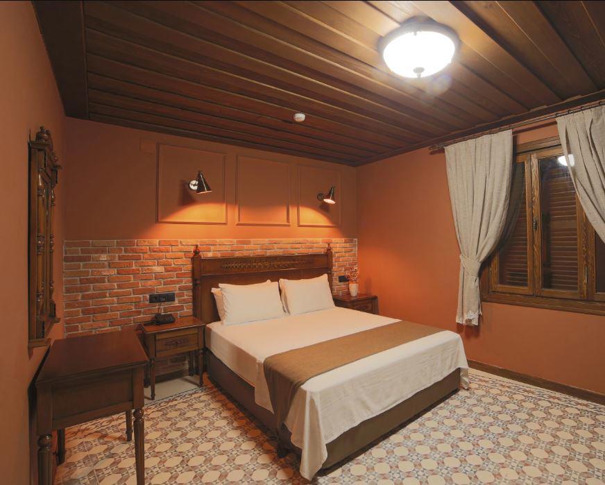Sam Franss Boutique Hotel