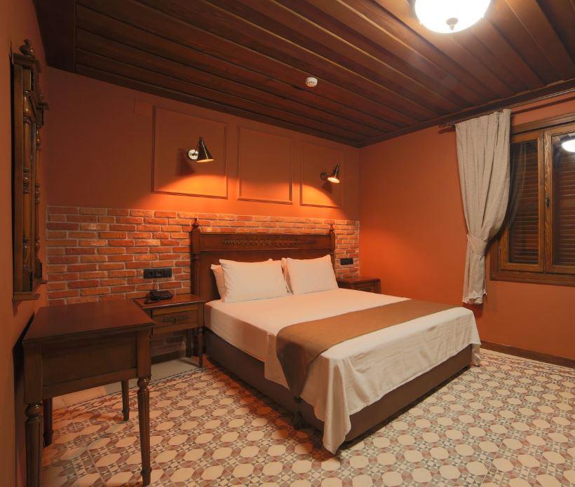 Sam Franss Boutique Hotel