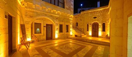 Serenus Cave Suites