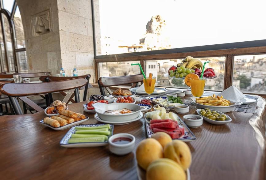 Serenus Cave Suites
