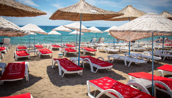 Imaj Beach & Hotel