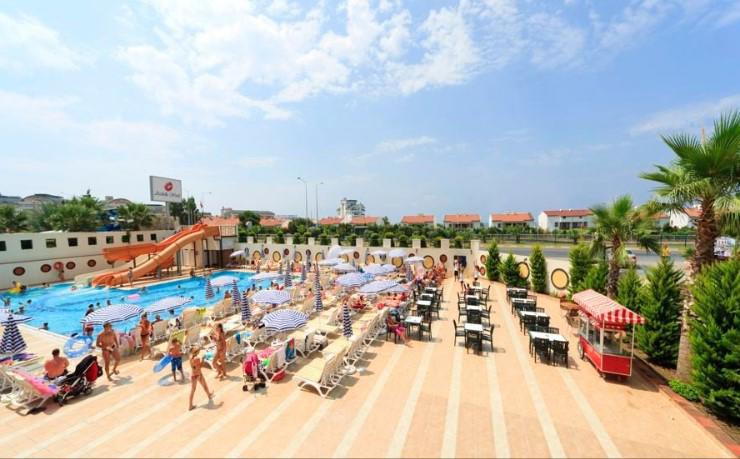 Arabella World Hotel