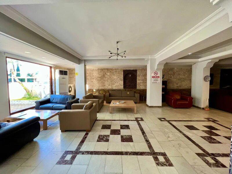 Karşıyaka Hotel