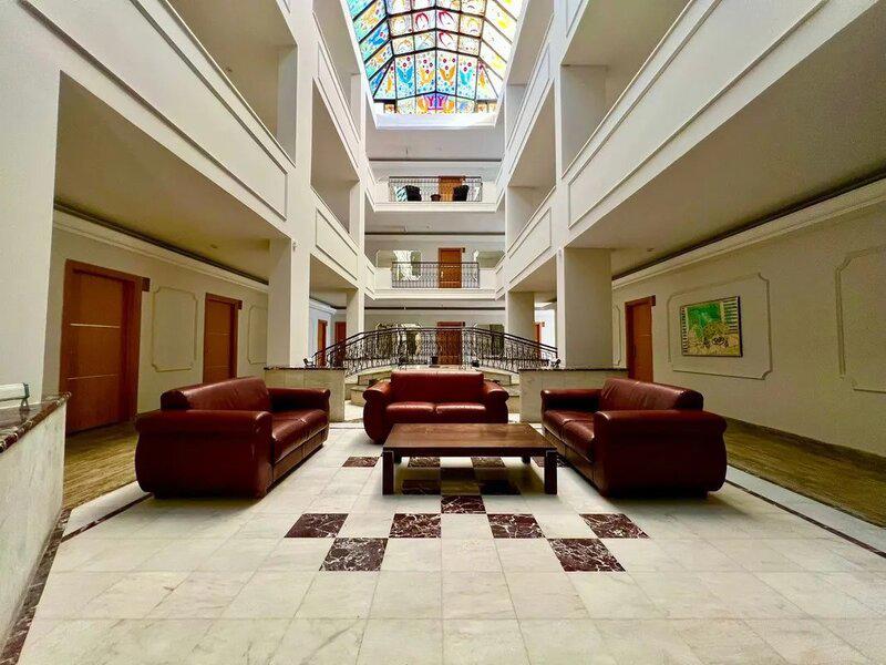 Karşıyaka Hotel