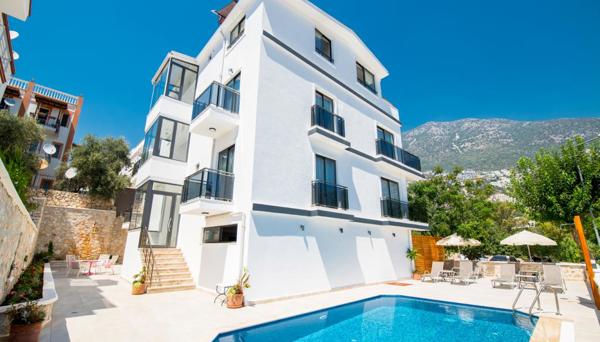 Kaya Apartments