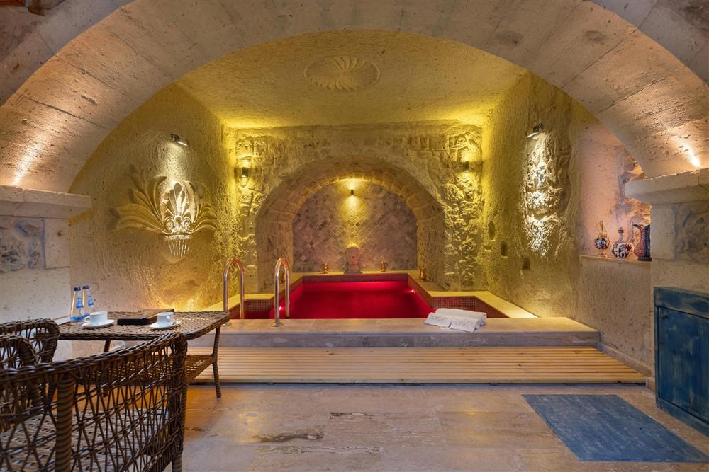 Acer Cave Hotel