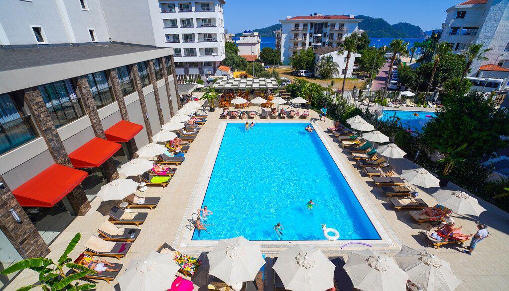 Ada Julian Marmaris
