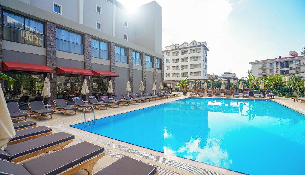 Ada Julian Marmaris