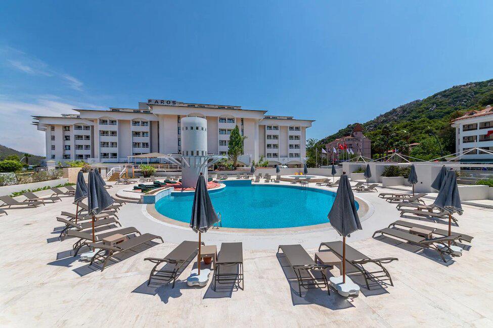 Faros Premium Beach +16 Adult Only