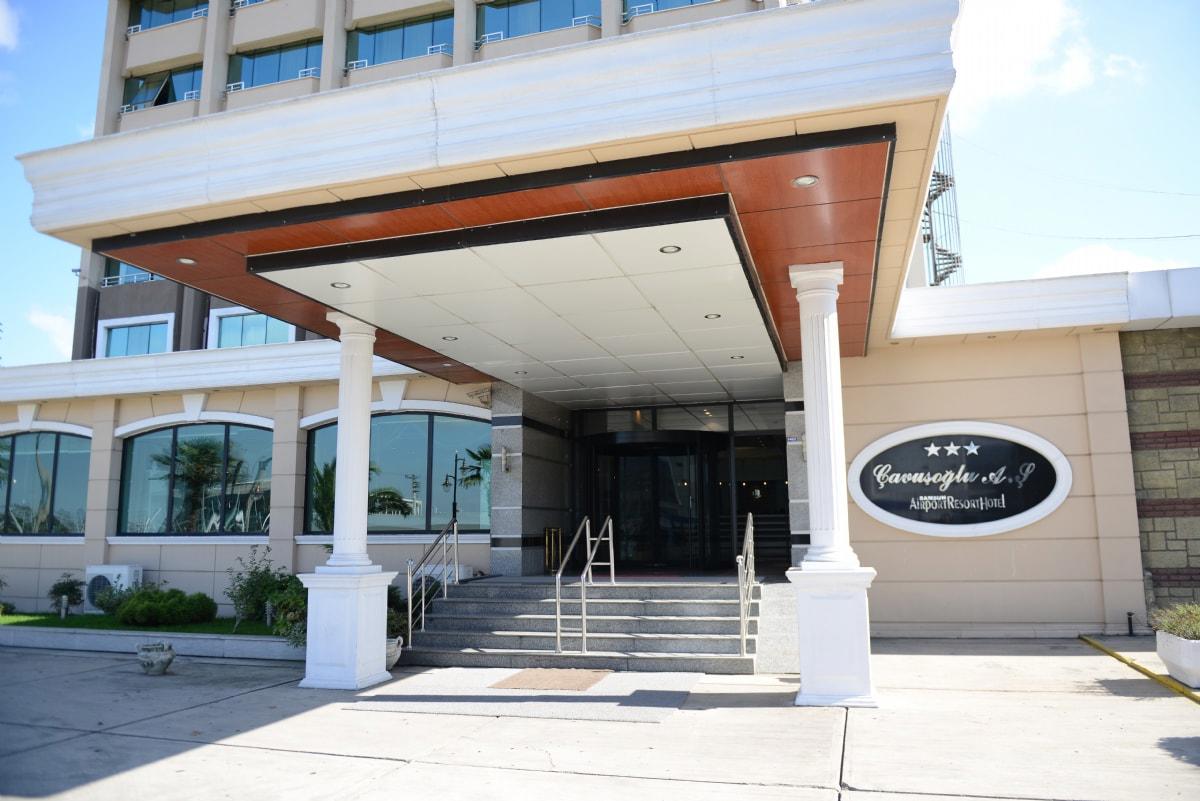 Airport Resort Hotel