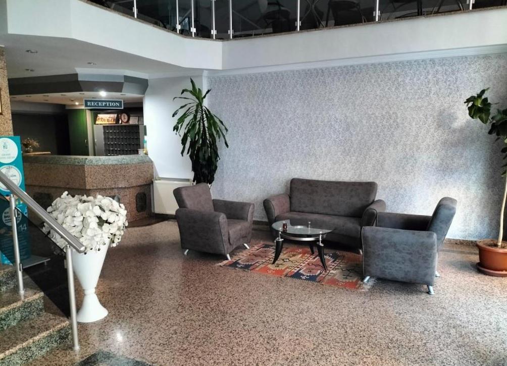 Grand Uzcan Hotel