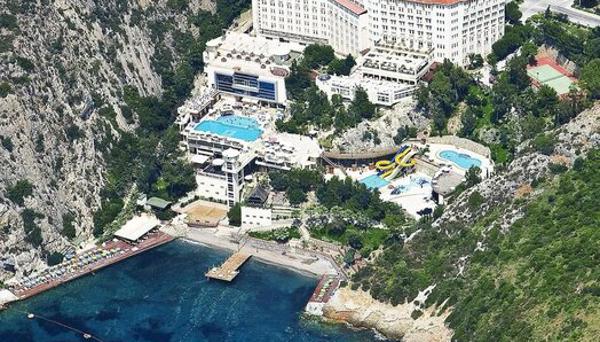 Alkoçlar Adakule Otel