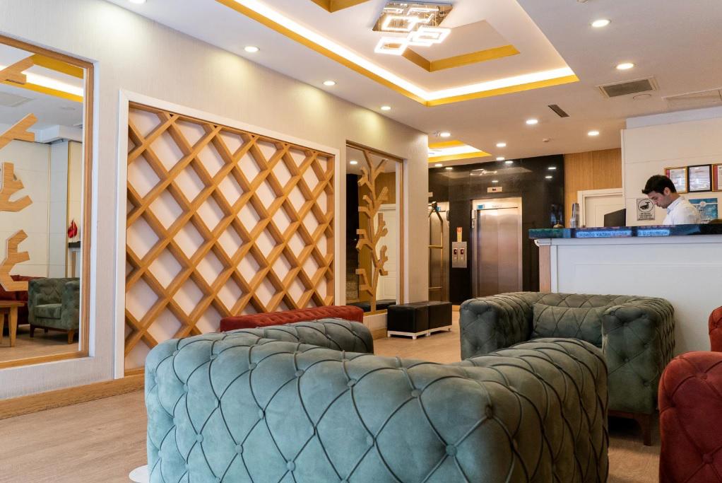 Grand Karot Hotel