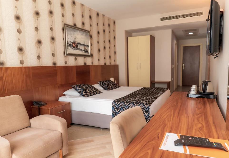Grand Karot Hotel