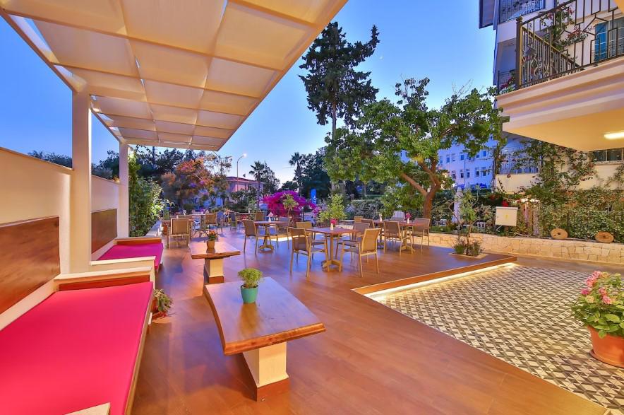 Lale Hotel