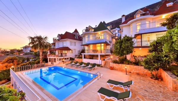 3 House Apart Kaş