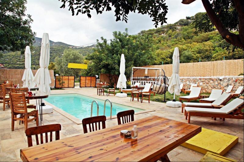 Kaş 11 Oda Boutique Pension (+12 Yetişkin Oteli)