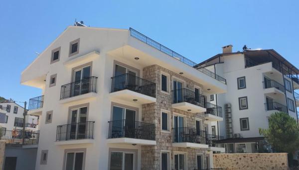 Kaş Ay Işığı Suit Apart