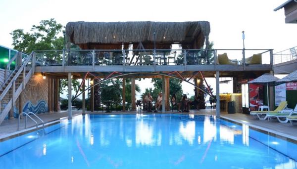 Denizatı Parıl Otel