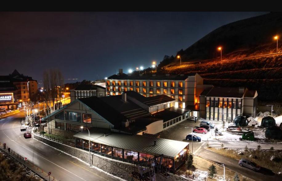 Snowdora Ski Resort Hotels
