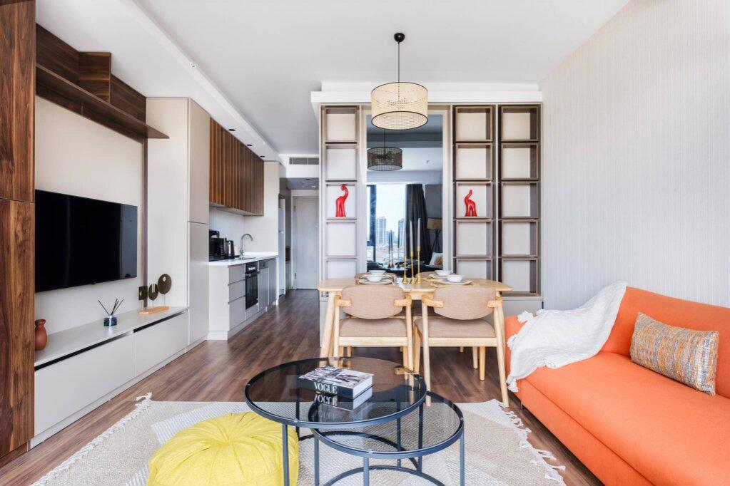 G Tower Residence By Newinn